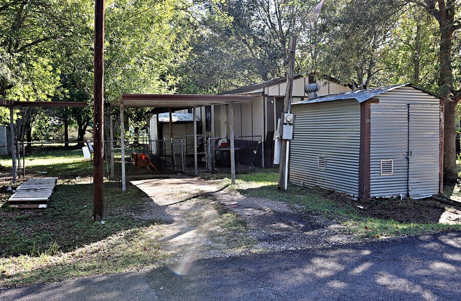 More Photos Of 2106 County Road 58, Rosharon Manufactured Housing Mobile Home Park For Sale