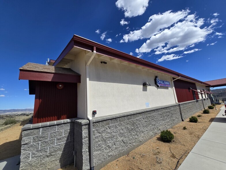 More Photos Of 2555 N Crownpointe Dr, Prescott Valley Freestanding For Sale