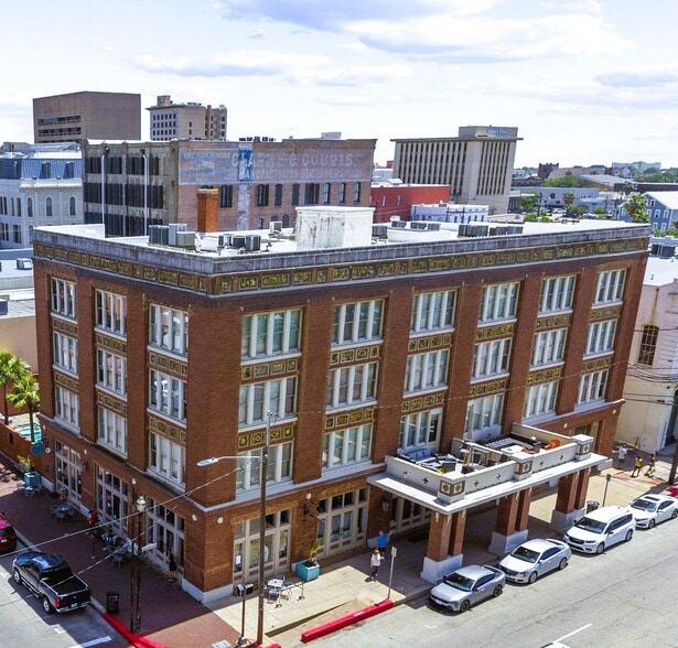 More Photos Of 202 25th St, Galveston Restaurant For Sale