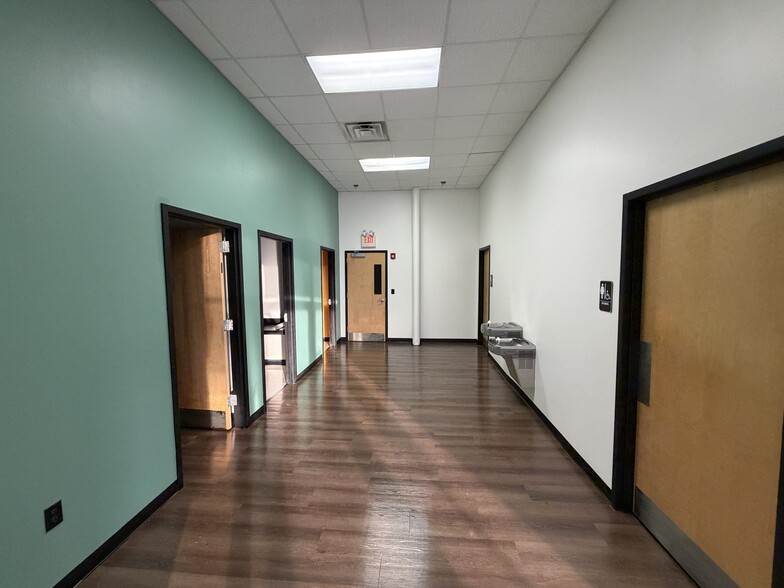 More Photos Of 440 Southport Commerce Blvd, Spartanburg Warehouse For Lease