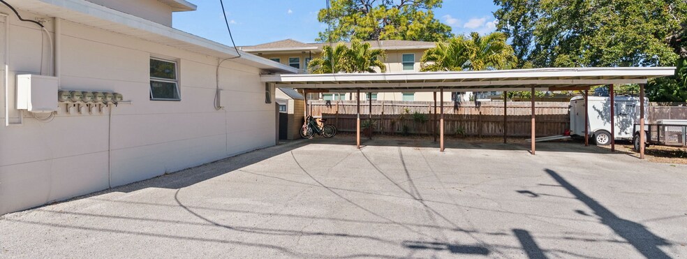 More Photos Of 1121 Beach Dr NE, Saint Petersburg Apartments For Sale