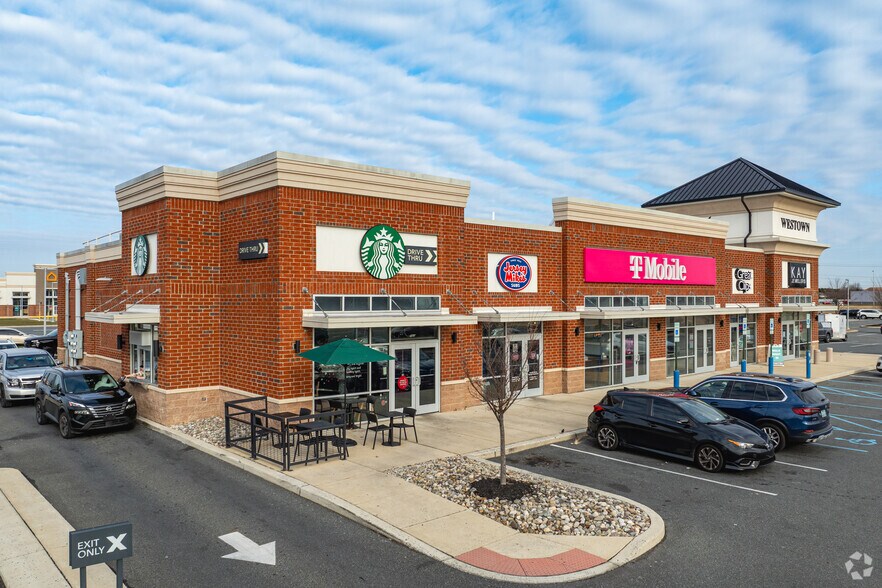 More Photos Of 1006 Bunker Hill Rd, Middletown Freestanding For Lease