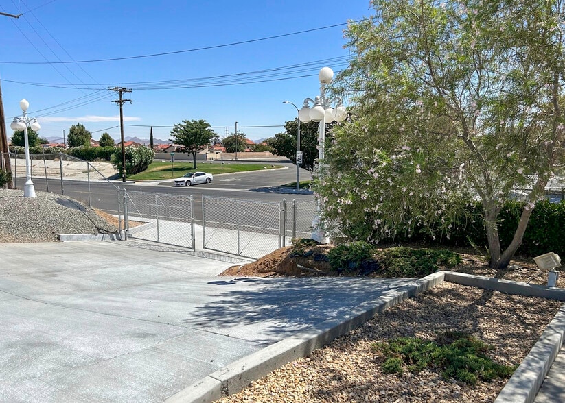 More Photos Of 16088 Outer Bear Valley Rd, Victorville Office For Lease