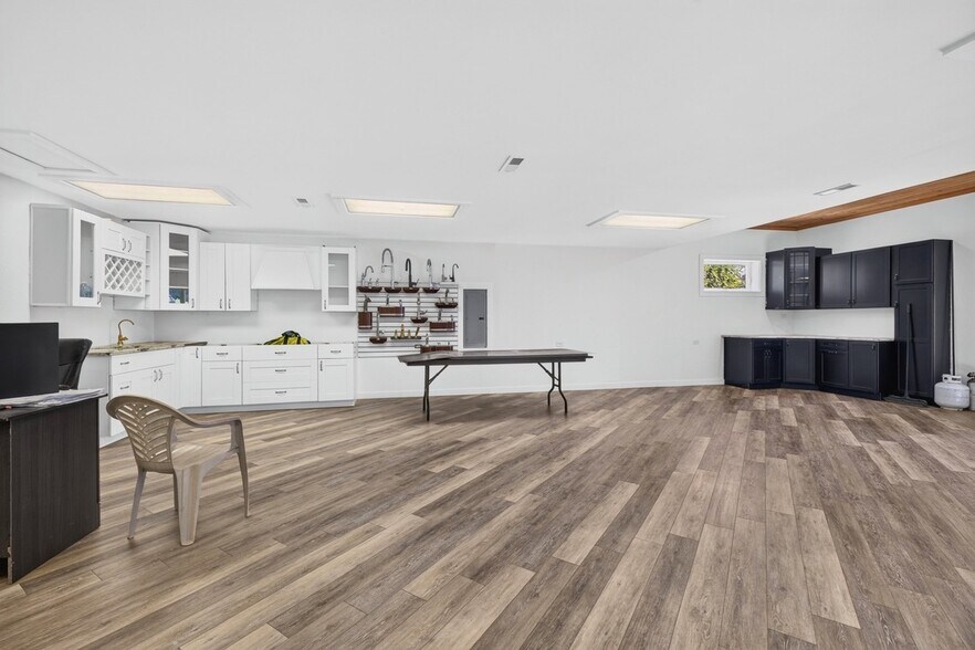 More Photos Of 4925 Hooper Hwy, Cosby Flex For Sale