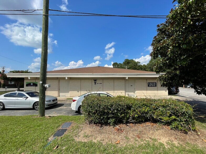 More Photos Of 2757 Laurel St, Columbia Medical For Sale