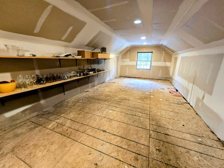 More Photos Of 1896 Route 44 Hwy, Jersey Shore Bar For Sale