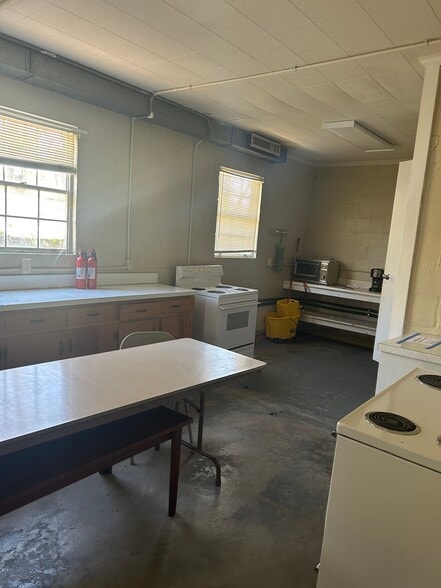 More Photos Of 2720 Fly Rd, Santa Fe Religious Facility For Sale