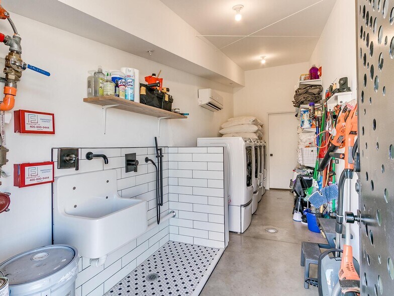 More Photos Of 711 N Douglas Ave, Oklahoma City Apartments For Sale