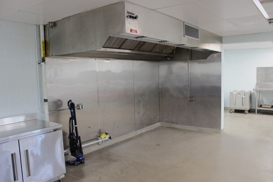 More Photos Of 610 Cuyler St, Cheboygan Lodge Meeting Hall For Sale