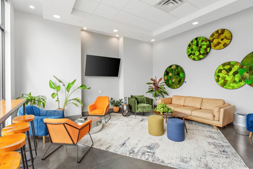 More Photos Of 18389 Orchard Trl, Lakeville Medical For Lease