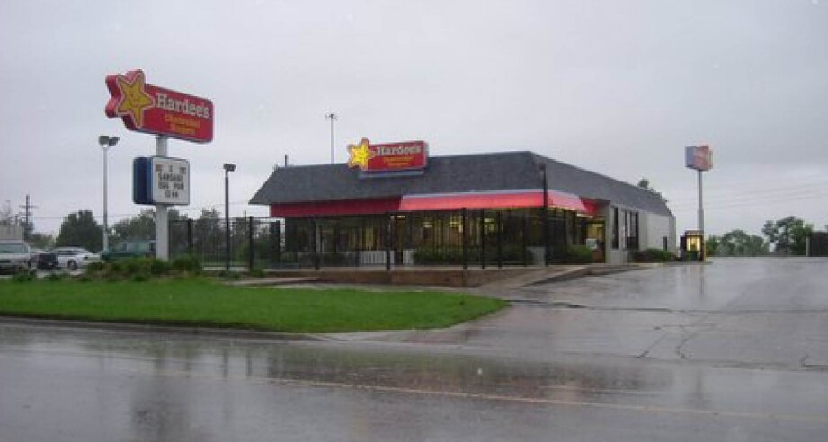 Primary Photo Of 1126 E 12th Ave, Emporia Fast Food For Sale