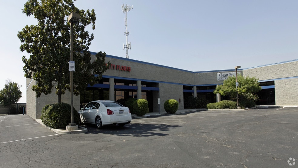 More Photos Of 325 Alabama St, Redlands Warehouse For Lease