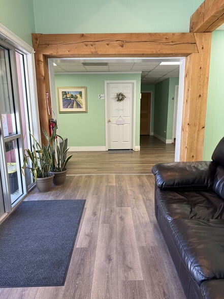 More Photos Of , Bozrah Office For Sale