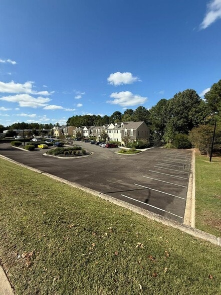 More Photos Of 1800 Martin Luther King Jr Pky, Durham Medical For Lease