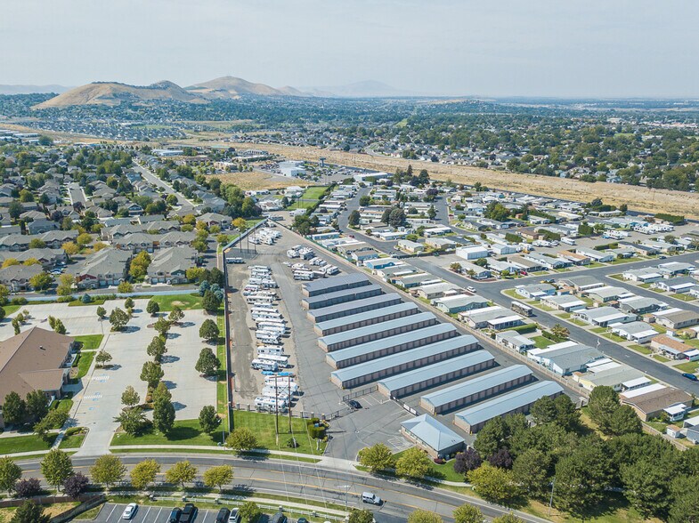 More Photos Of 8016 W 4th Ave, Kennewick Self Storage For Lease