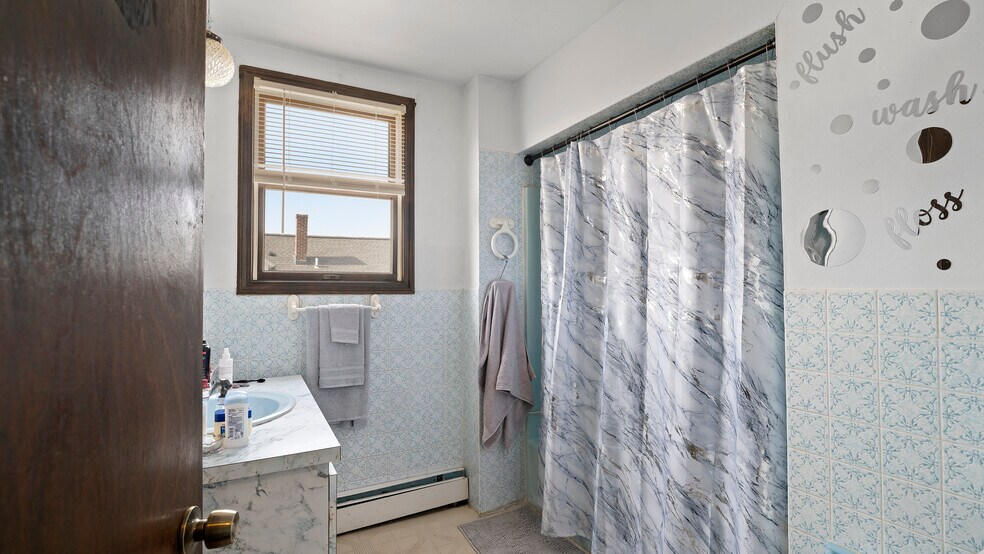 More Photos Of 124 Waterman Ave, East Providence Apartments For Sale