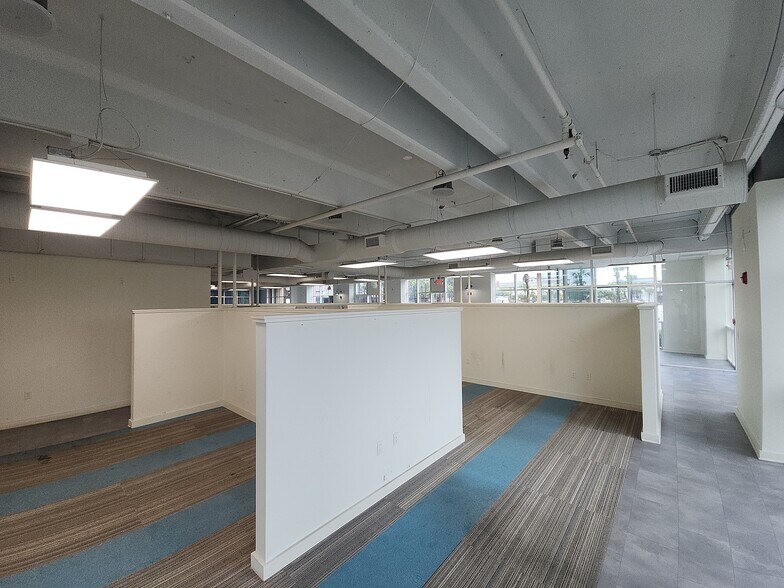More Photos Of 320 1st St N, Jacksonville Beach Office Residential For Sale