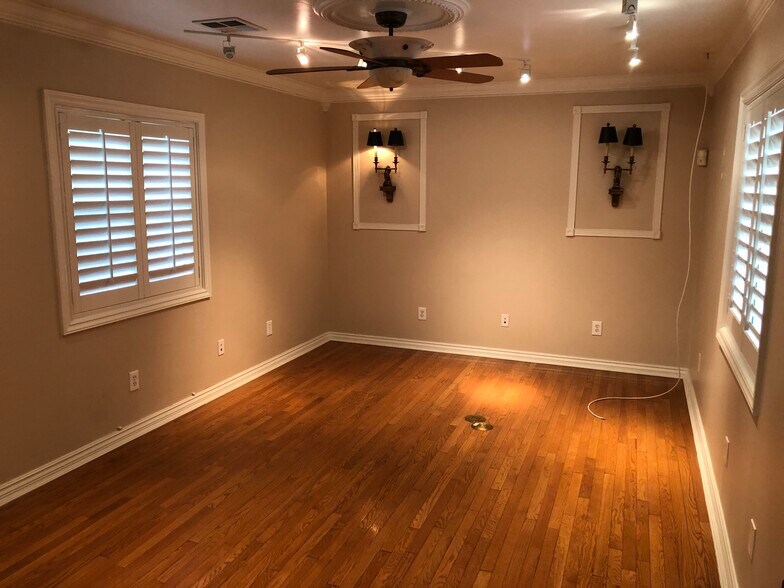 More Photos Of 610 S 7th St, Las Vegas Office For Lease