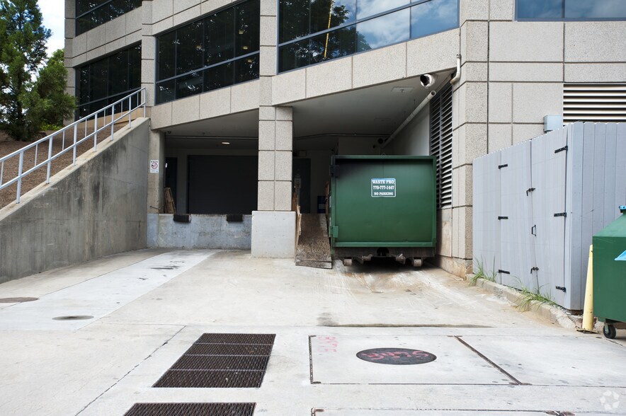 More Photos Of 6325 Peachtree Dunwoody Rd, Atlanta Office For Lease