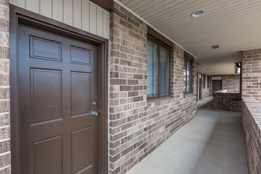 More Photos Of 2915-2917 Hunter Mill Rd, Oakton Medical For Sale