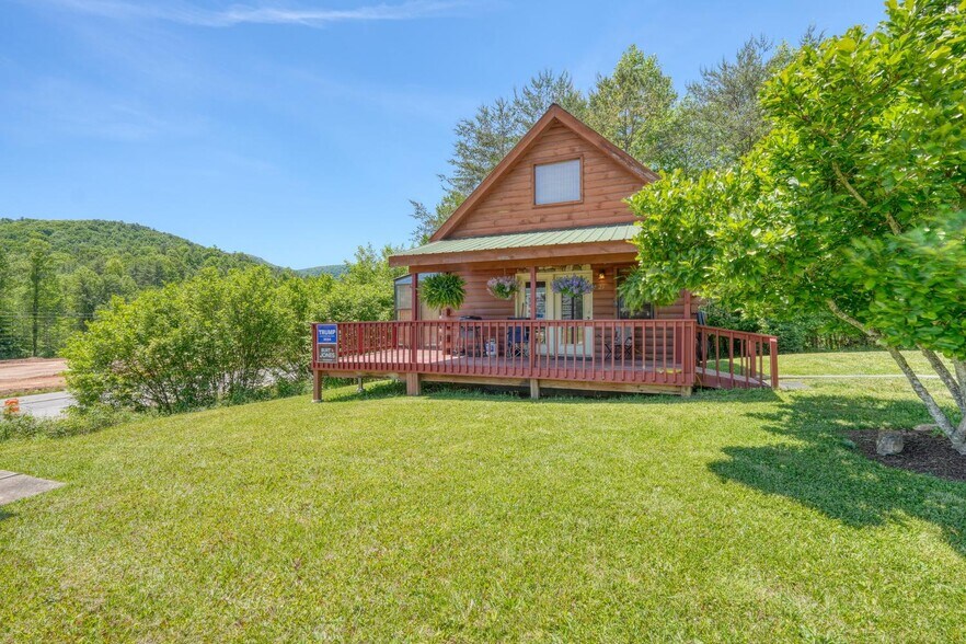 More Photos Of 23 & 60 Greenbriar Hwy, Blairsville Office For Sale