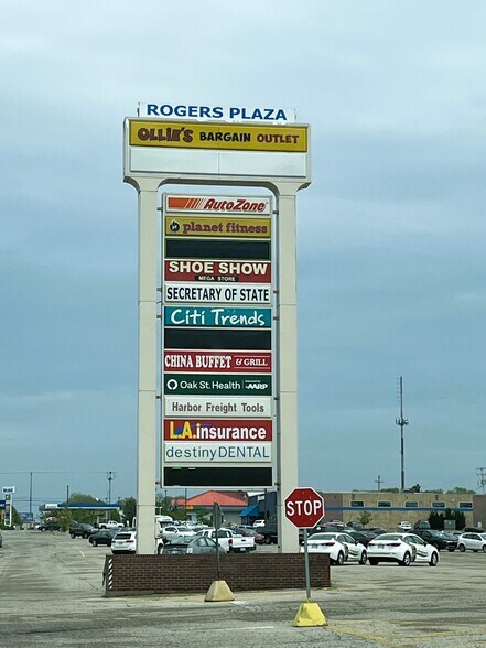 More Photos Of 1100 SW 28th St, Wyoming Unknown For Lease