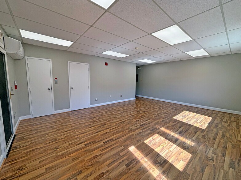 More Photos Of 55 Constitution Ave, Portsmouth Office Residential For Sale