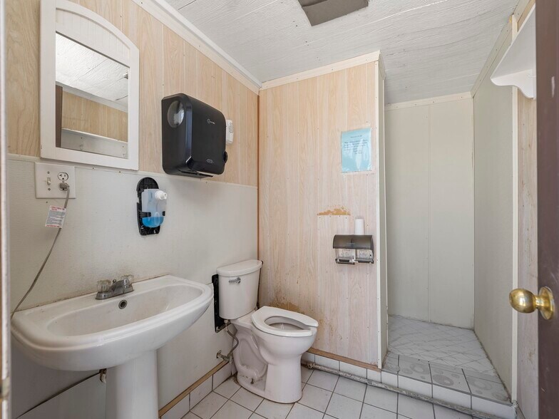 More Photos Of 50 UT-22, Antimony Land For Sale