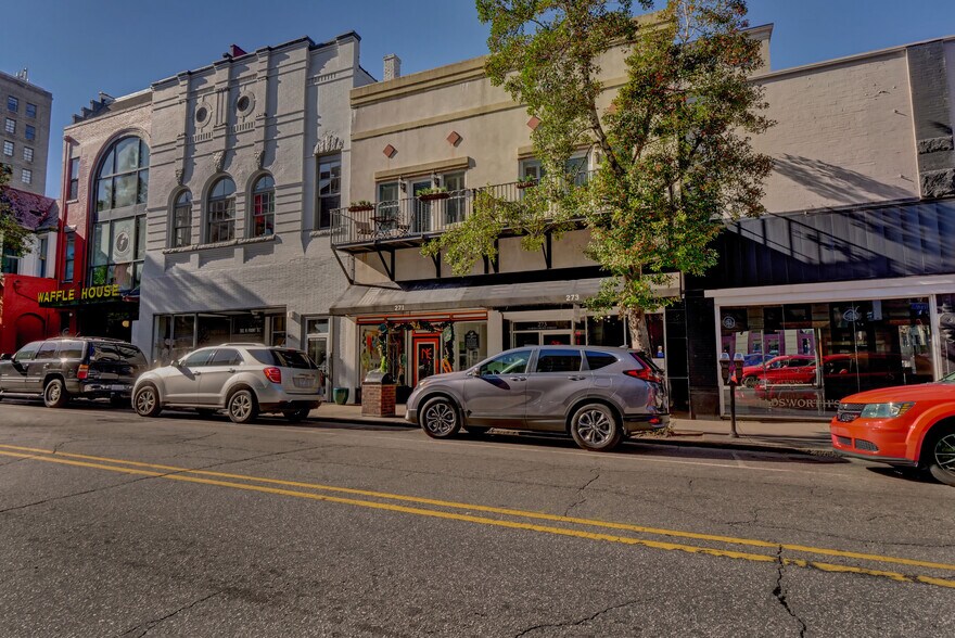 More Photos Of 271 N Front St, Wilmington General Retail For Sale