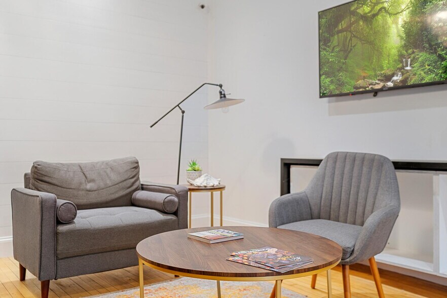 More Photos Of 911 W Hamilton St, Allentown Storefront Retail Office For Sale