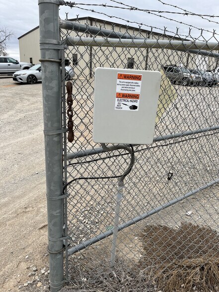 More Photos Of 4691 NE Ok-33 Hwy, Guthrie Warehouse For Lease