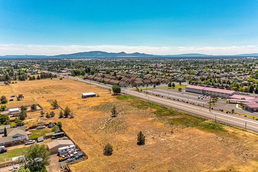 More Photos Of 3131 SW Highland Ave, Redmond Land For Sale