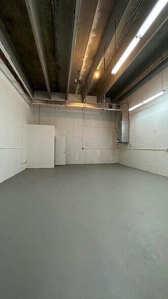 More Photos Of 4242-4270 SW 73rd Ave, Miami Warehouse For Sale