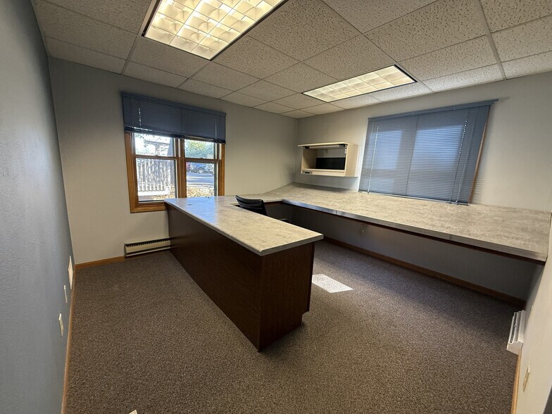 More Photos Of 6135 N American Ln, De Forest Warehouse For Lease