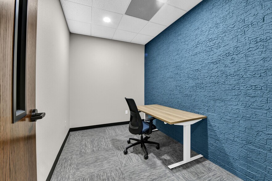 More Photos Of 203 N Main St, Weatherford Storefront Retail Office For Lease