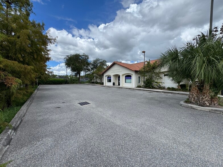 More Photos Of 5900 S John Young Pky, Orlando Medical For Lease