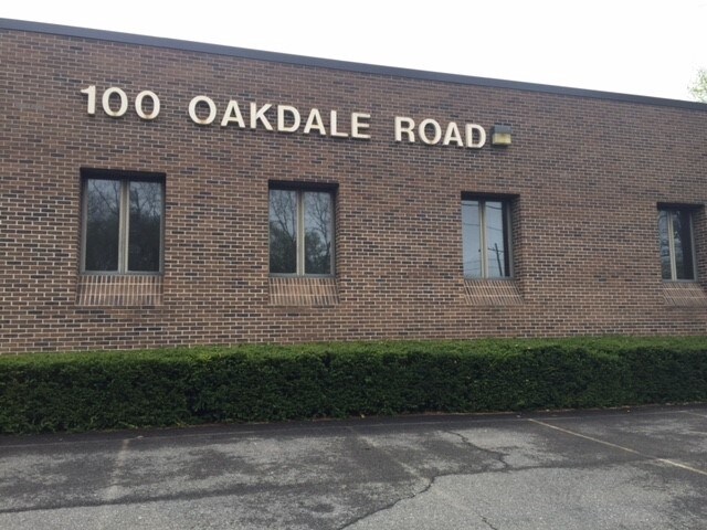 More Photos Of 100 Oakdale Rd, Johnson City Warehouse For Lease