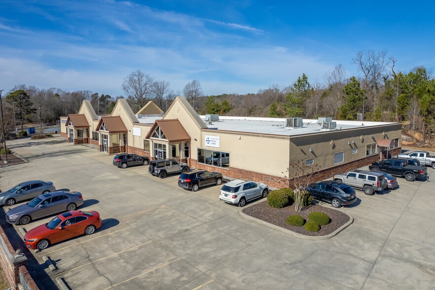 More Photos Of 600 W Salisbury St, Asheboro Medical For Lease