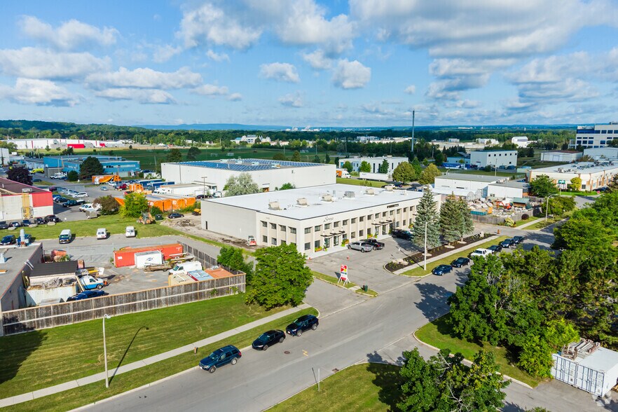 More Photos Of 5459 Canotek Rd, Gloucester Light Manufacturing For Sale