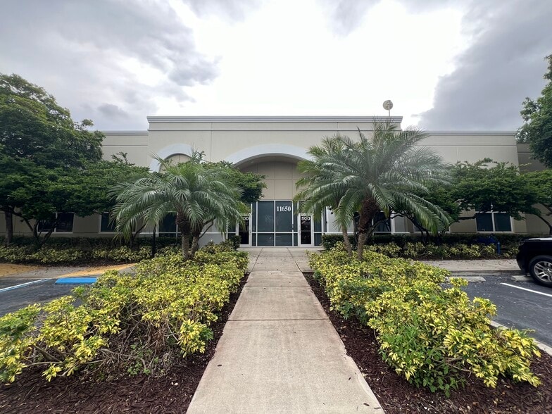 Primary Photo Of 11650 Miramar Pky, Miramar Industrial For Lease