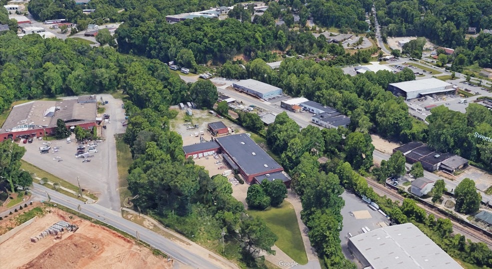 Primary Photo Of 105 Fairview Rd, Asheville Light Manufacturing For Lease