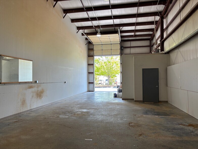 More Photos Of 66 Fletcher Commercial Dr, Fletcher Warehouse For Lease