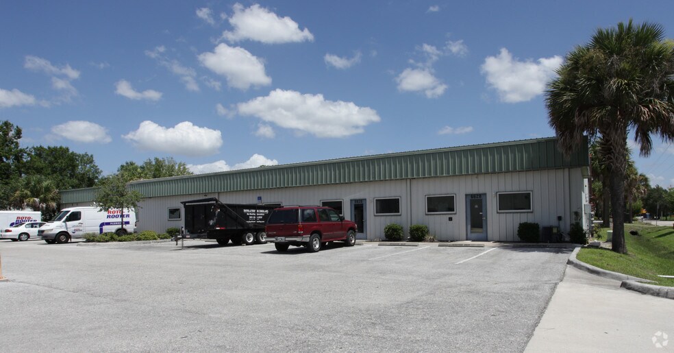 More Photos Of 6618-6628 26th Ct E, Sarasota Warehouse For Lease