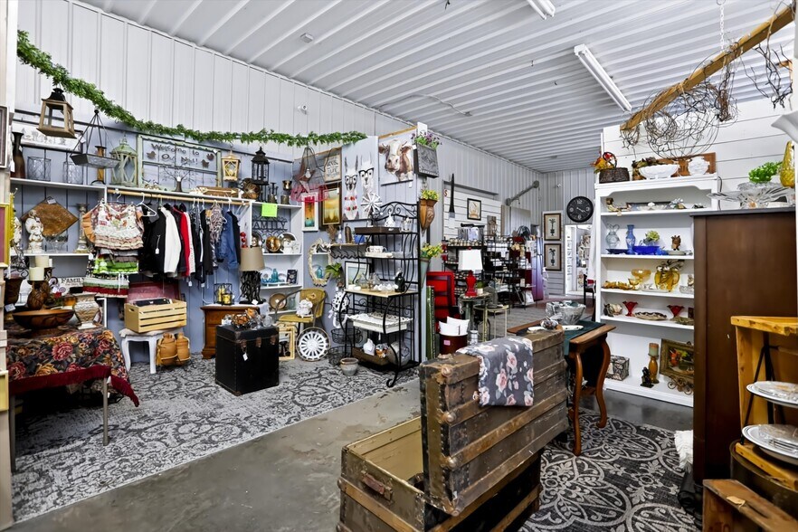 More Photos Of 291 E Two Cent Rd, Bargersville Warehouse For Sale