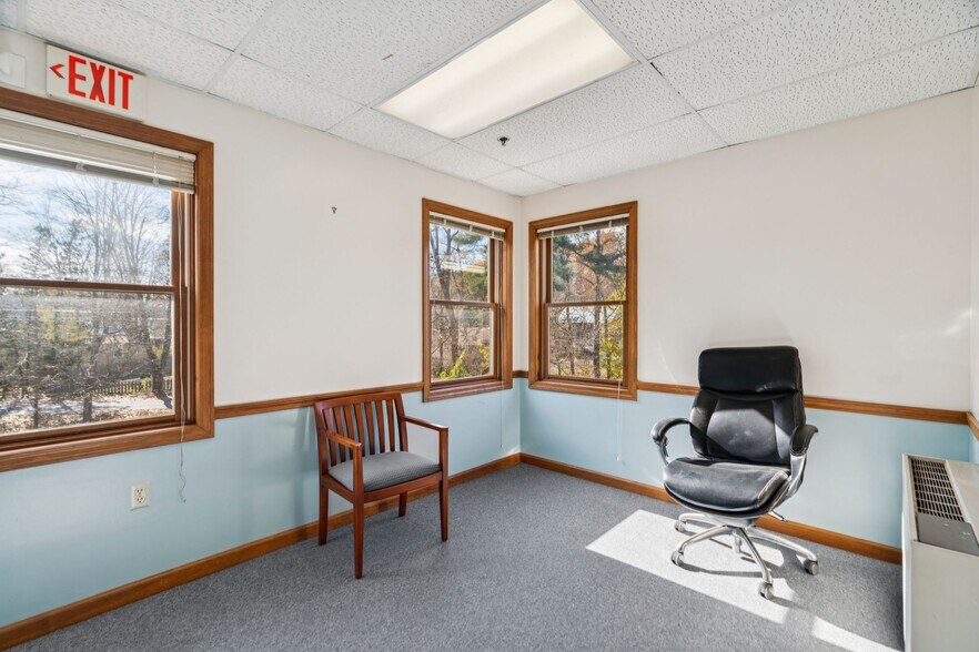 More Photos Of 61 Depot St, White River Junction Office For Sale