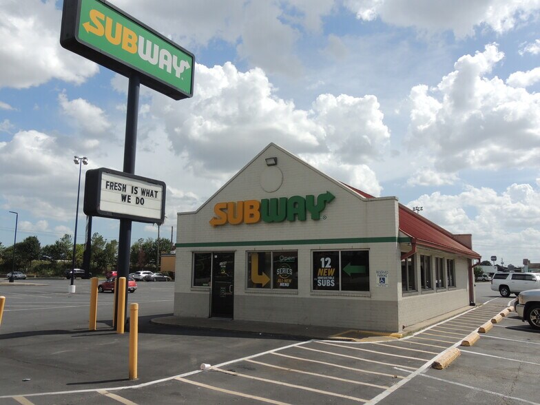 More Photos Of 1000-1094 Federal Rd, Houston Unknown For Lease