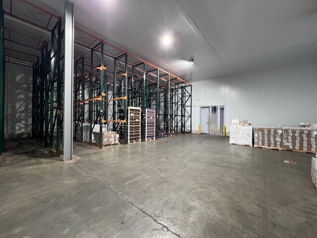 More Photos Of 1205-1321 Wholesale St, Los Angeles Warehouse For Lease