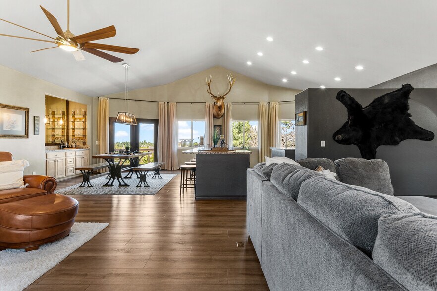 More Photos Of 7056 Bustin Dutch Trl, Show Low Multifamily For Sale