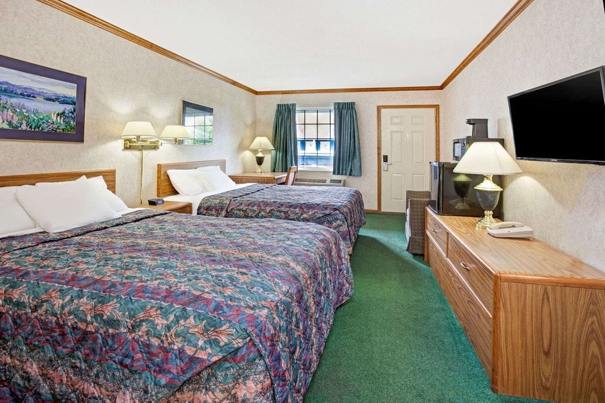 More Photos Of 40500 Michigan Ave, Canton Township Hotel For Sale