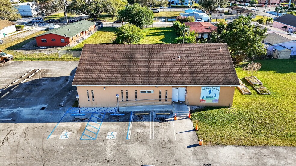 More Photos Of 750 NW 96th St, Miami Daycare Center For Sale